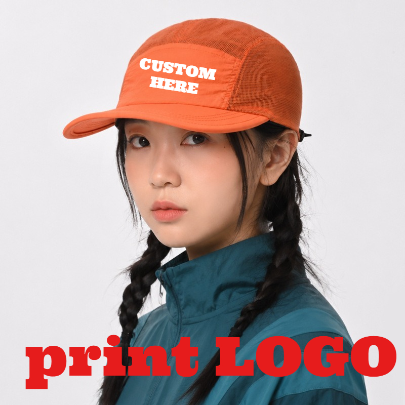 Outdoor Camping Logo - หมวกเบสบอลสีพื้นพิมพ์โลโก้ตามสั่ง ผ้าตาข่ายระบายอากาศ แห้งเร็ว น้ำหนักเบา เหมาะสำหรับตั้งแคมป์และเล่นกีฬา สำหรับผู้ชายและผู้หญิง